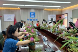 詹姆斯：范德比尔特越来越健康了 他的积极性帮助了我们